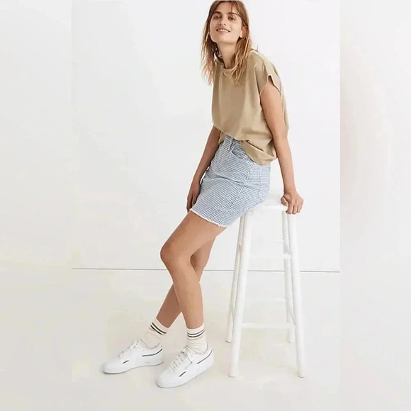 Madewell Stretch Straight Mini Skirt in Gingham: Raw-Hemmed Edition - Picture 3 of 8